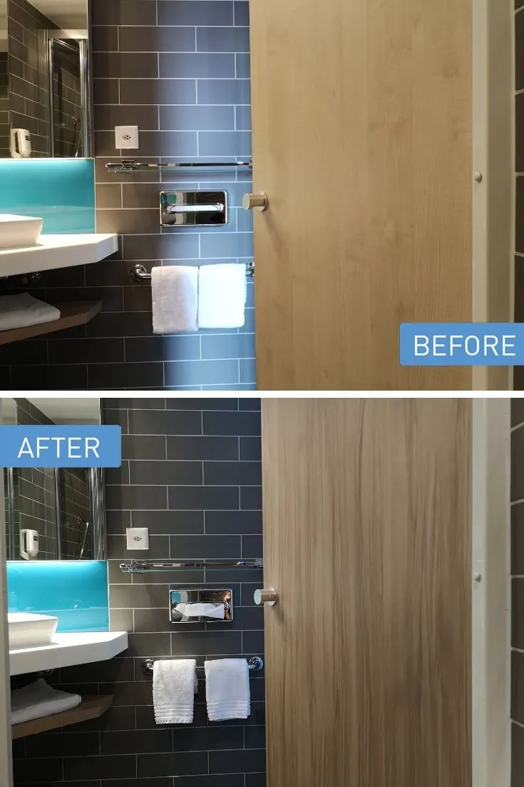 Porte recouverte d'un nouveau décor bois, avant et après